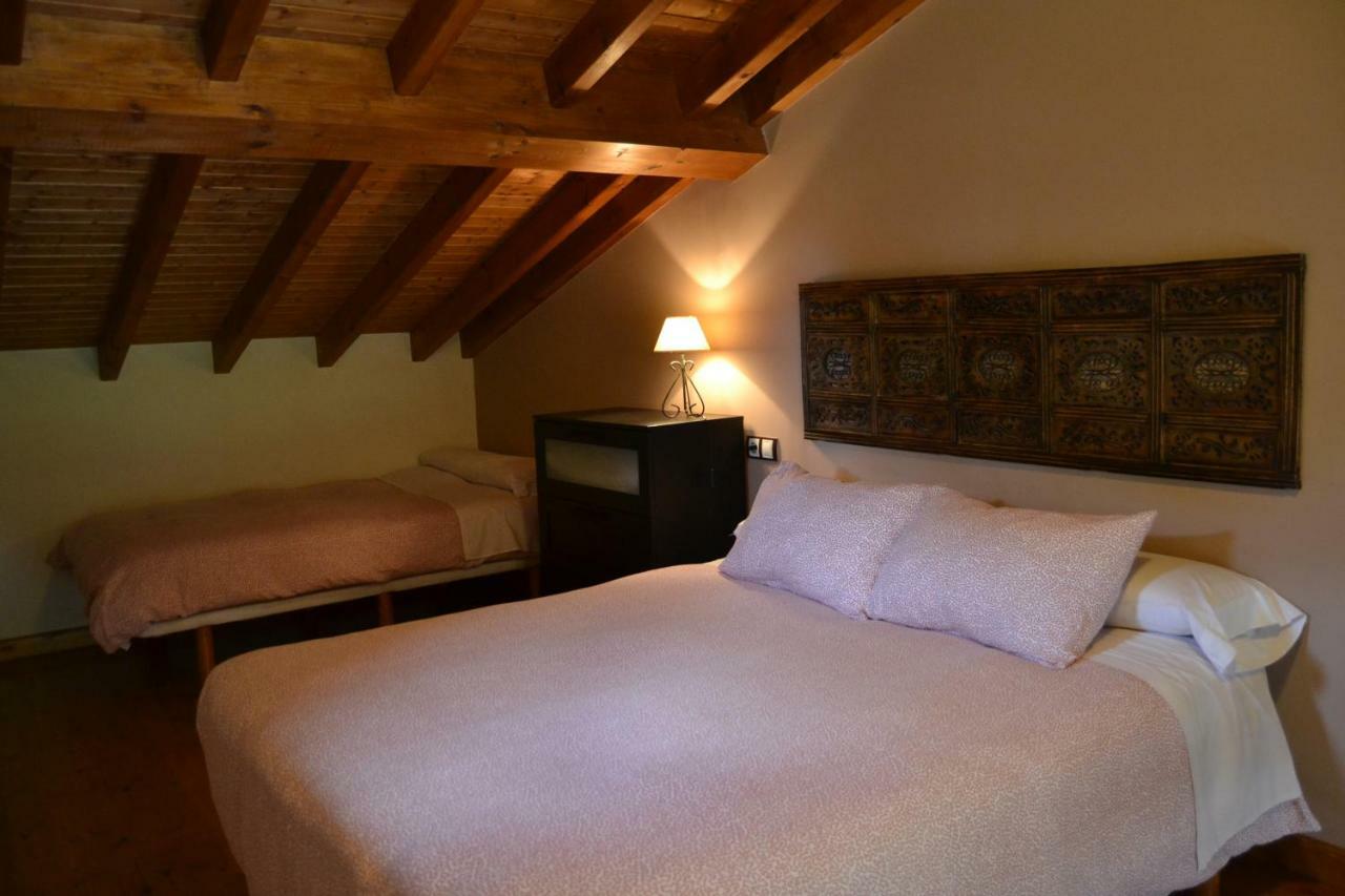 Apartamentos Rurales La Cirigueena Oles Екстериор снимка