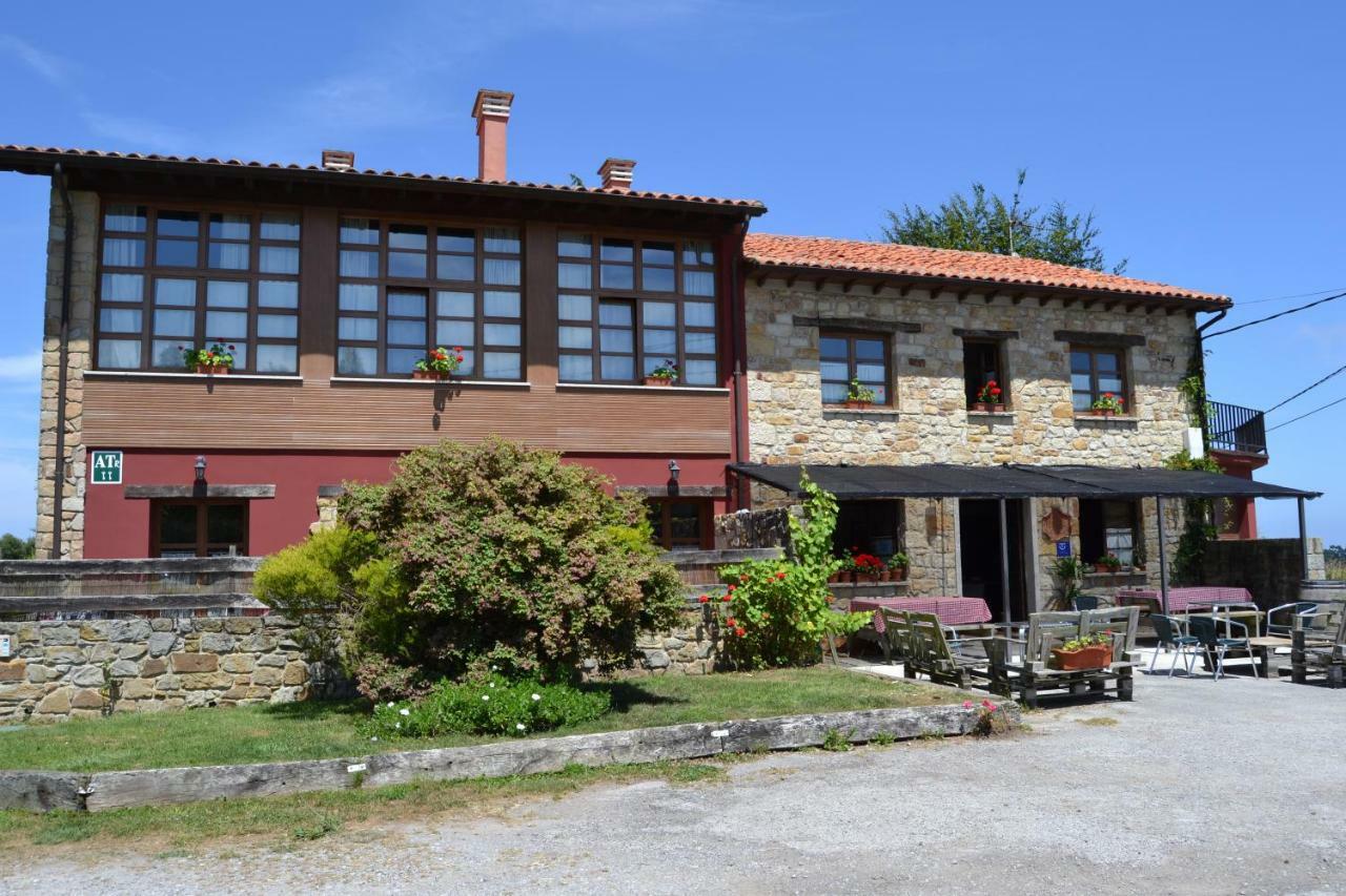 Apartamentos Rurales La Cirigueena Oles Екстериор снимка